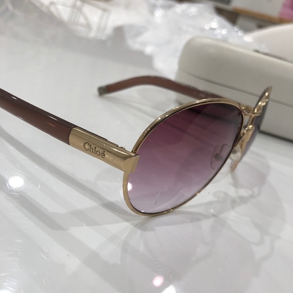 Chloe Sunglasses with Case - Picture 2 of 7